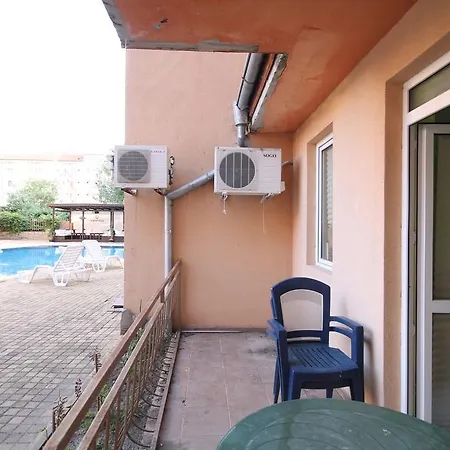 Apartment Arendoo In Casa Brava 2 *