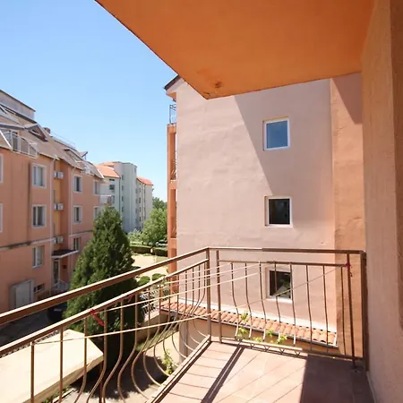 Arendoo In Casa Brava 2
