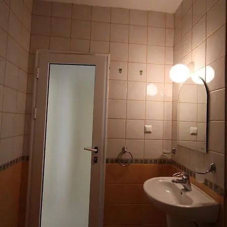 Arendoo In Casa Brava 2 *