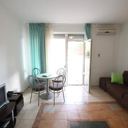 Arendoo In Casa Brava 2